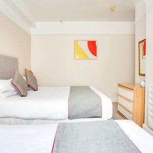 Standard Zimmer mit zwei Einzelbetten